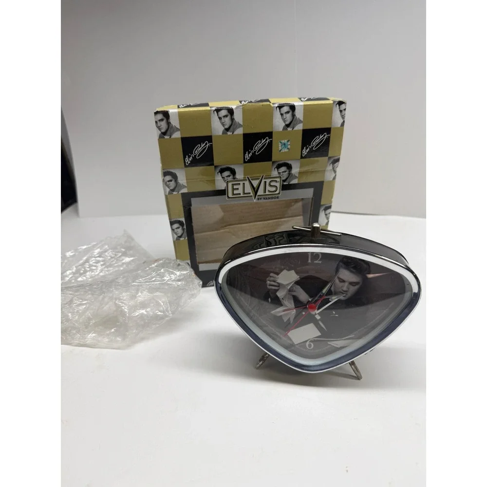 Elvis Presley Vandor Fan Mail Desk Clock Vintage 2000 Triangular Retro 47224